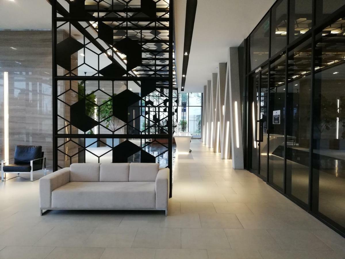 Expressionz Suite Klcc By De Space Куала Лумпур Екстериор снимка